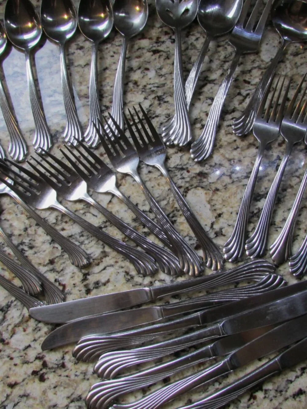 VINTAGE STANLEY ROBERTS SILVERWARE SET